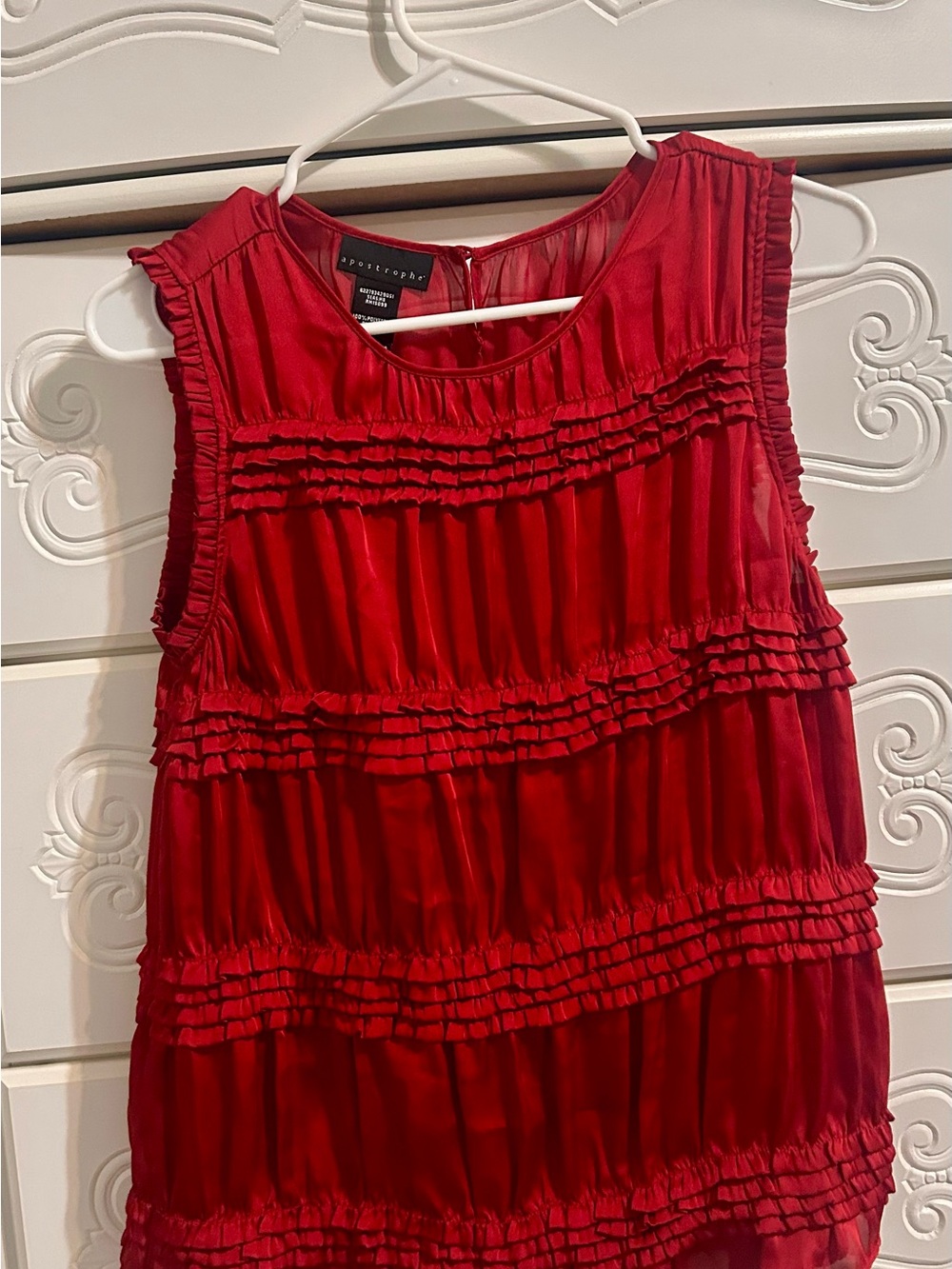Apostrophe Red Ruffle Sleeveless Blouse Size M